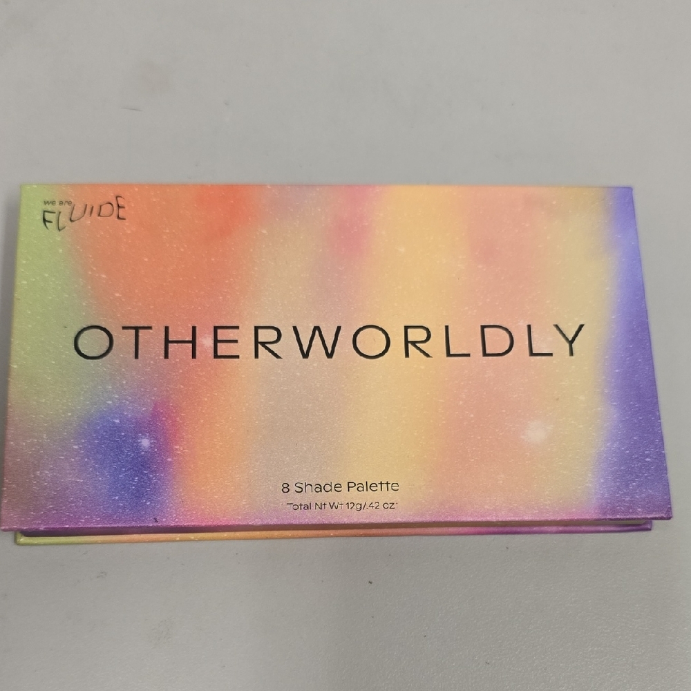 Fluide Otherworldly Palette with Rainbow Hues 8 Eyeshadows. Extremely Rare!!!